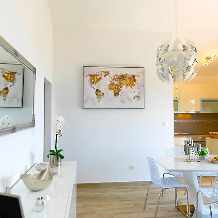 Sea Sparkle Luxury Split