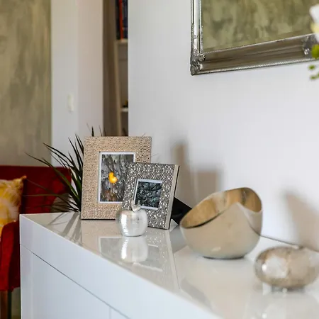 Sea Sparkle Luxury Апартаменти *