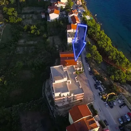 Апартаменти Sea Sparkle Luxury